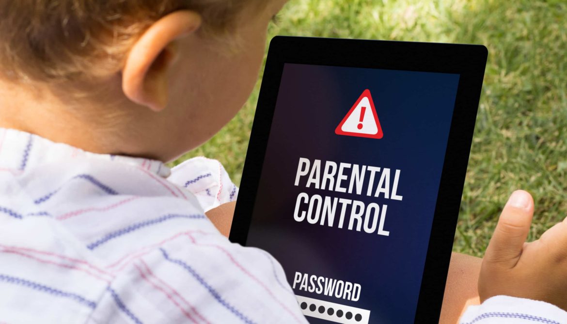 Security Experts Tell How to Keep Your Child Safe Online